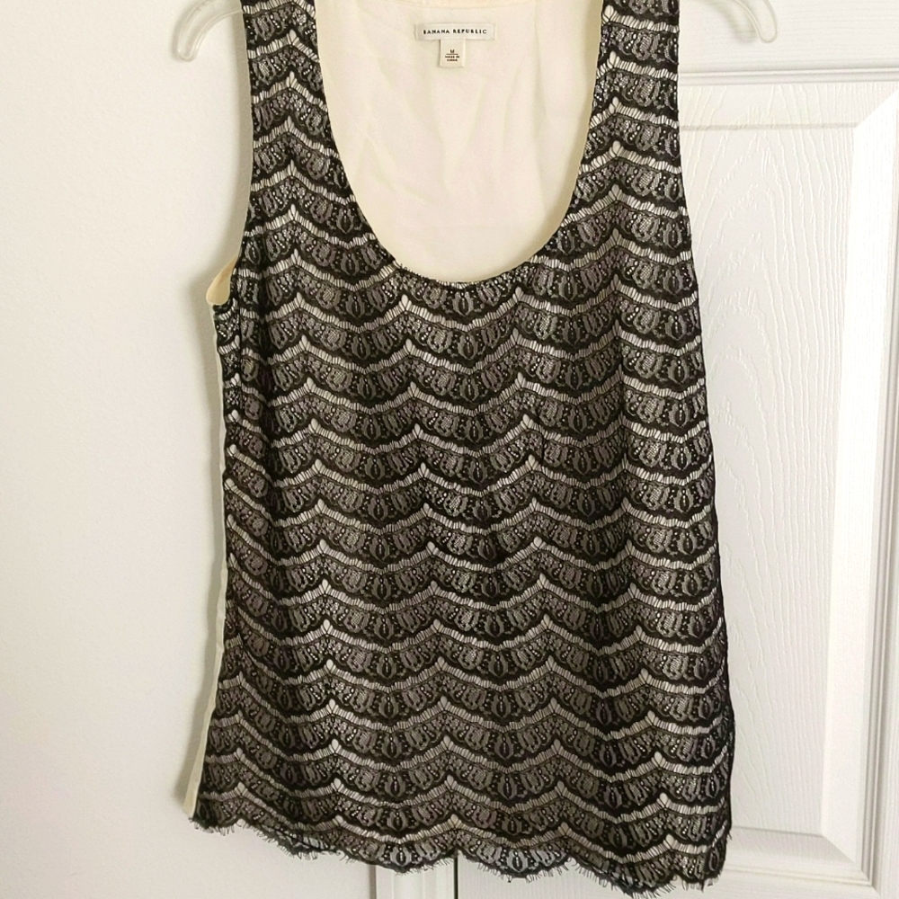 Banana Republic Sleeveless Lacy Dress Blouse